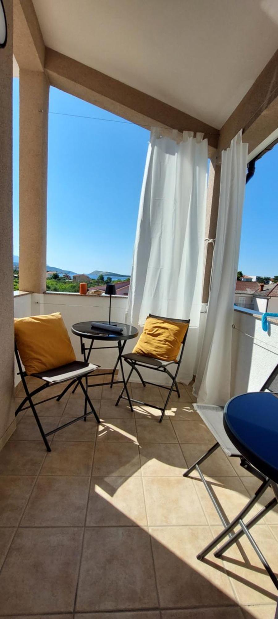 Apartments Leon 2 Banjol Bagian luar foto